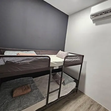 Lovely Podium Cityview 3Bedroom With Pool A1 Kuching Exterior photo