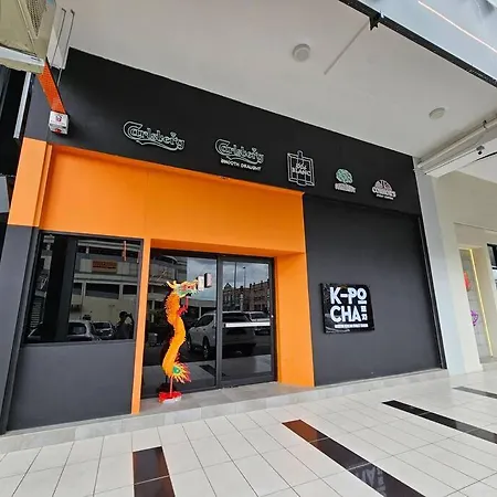 Lovely Podium Cityview 3Bedroom With Pool A1 Kuching Exterior photo