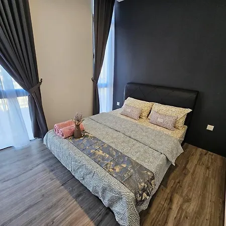 Lovely Podium Cityview 3Bedroom With Pool A1 Kuching Exterior photo